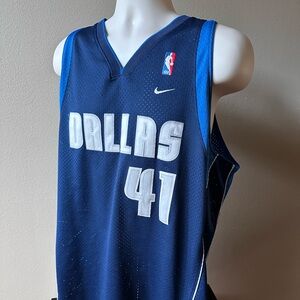 NBA Dallas Mavericks Dirk Nowitzki #41 Basketball Sleeveless Jersey (XL)